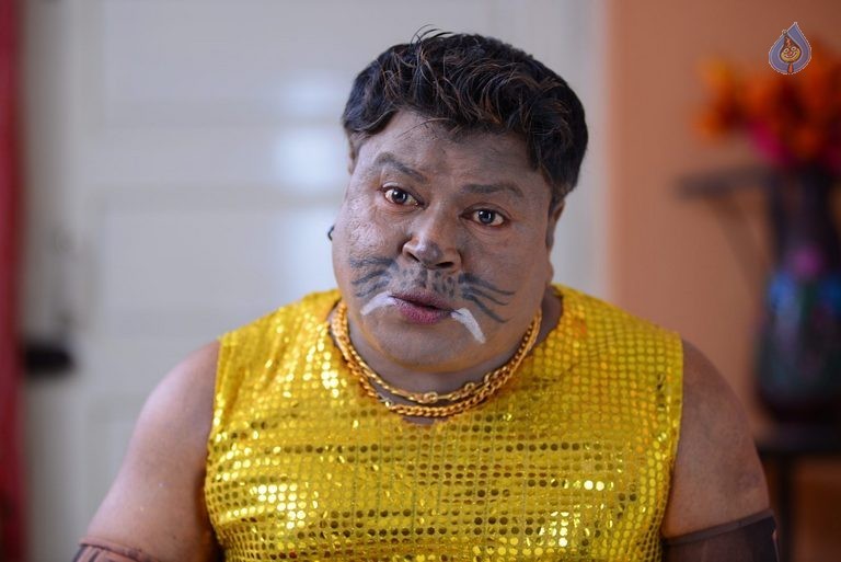 Sahasam Seyara Dimbaka Latest Photos - 26 / 57 photos