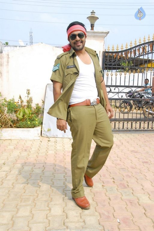 Sahasam Seyara Dimbaka Latest Photos - 35 / 57 photos