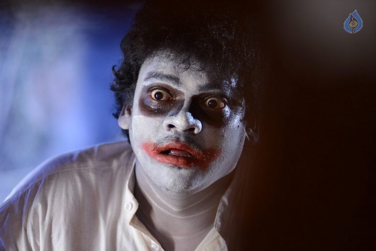 Sahasam Seyara Dimbaka Latest Photos - 42 / 57 photos