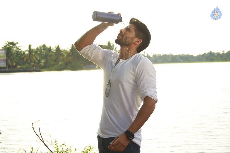 Sahasam Swasaga Sagipo Photos - 4 / 5 photos