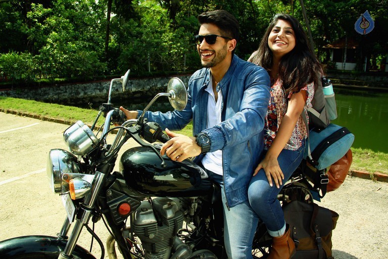 Sahasame Swasaga Sagipo Photos - 5 / 5 photos