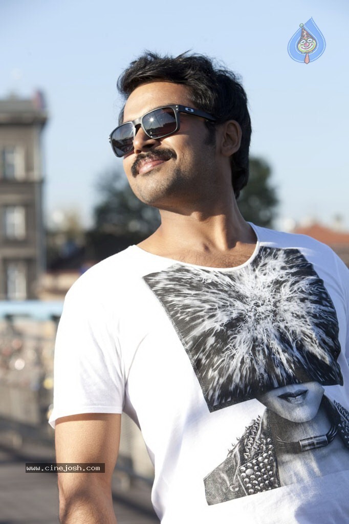 Sakuni Movie Latest Stills - 7 / 17 photos