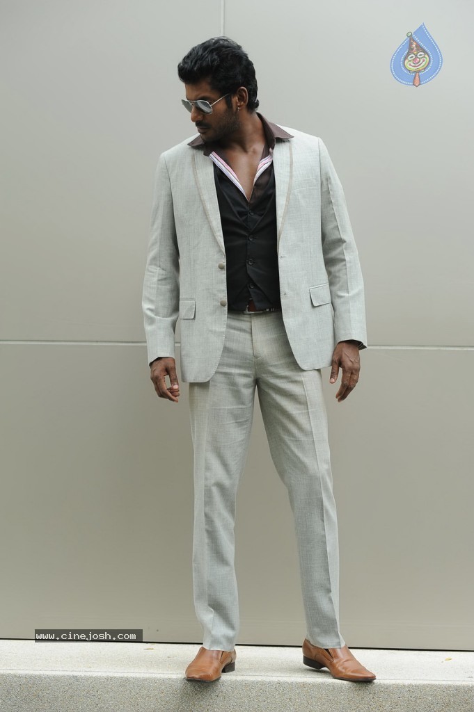 Samar Tamil Movie New Stills - 32 / 89 photos