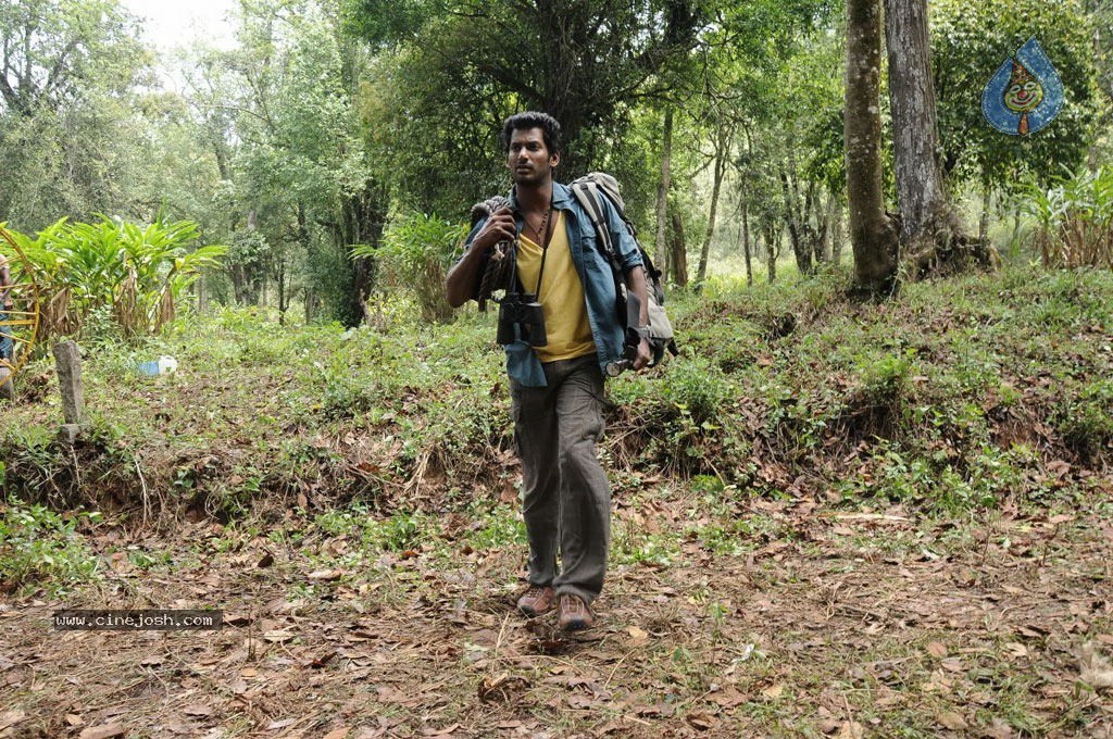 Samar Tamil Movie Stills - 2 / 9 photos