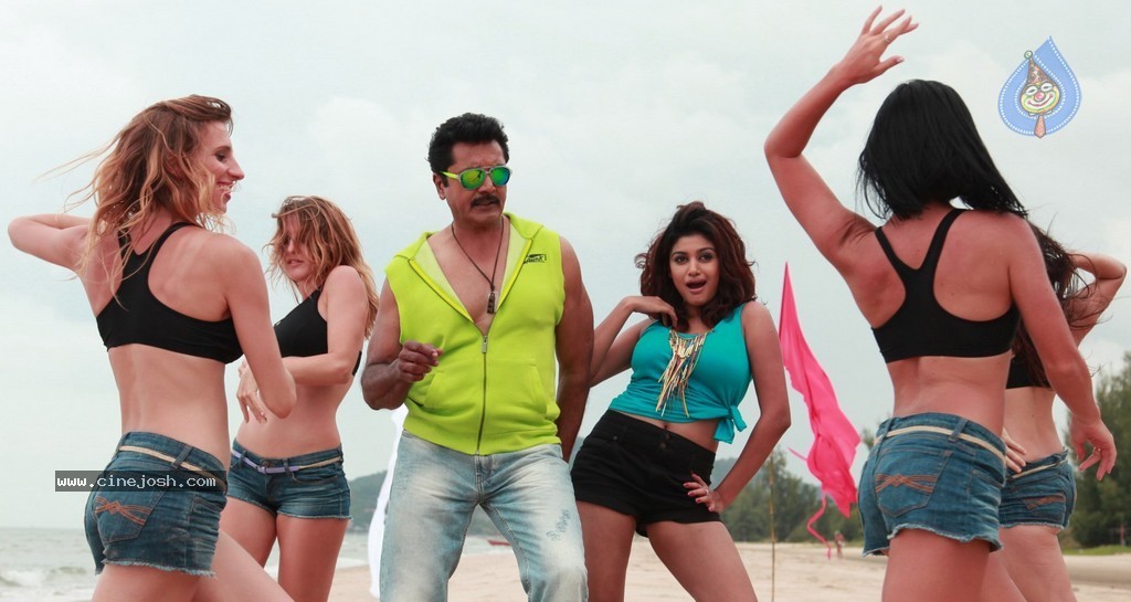 Sandamarutham Tamil Movie Gallery - 5 / 51 photos