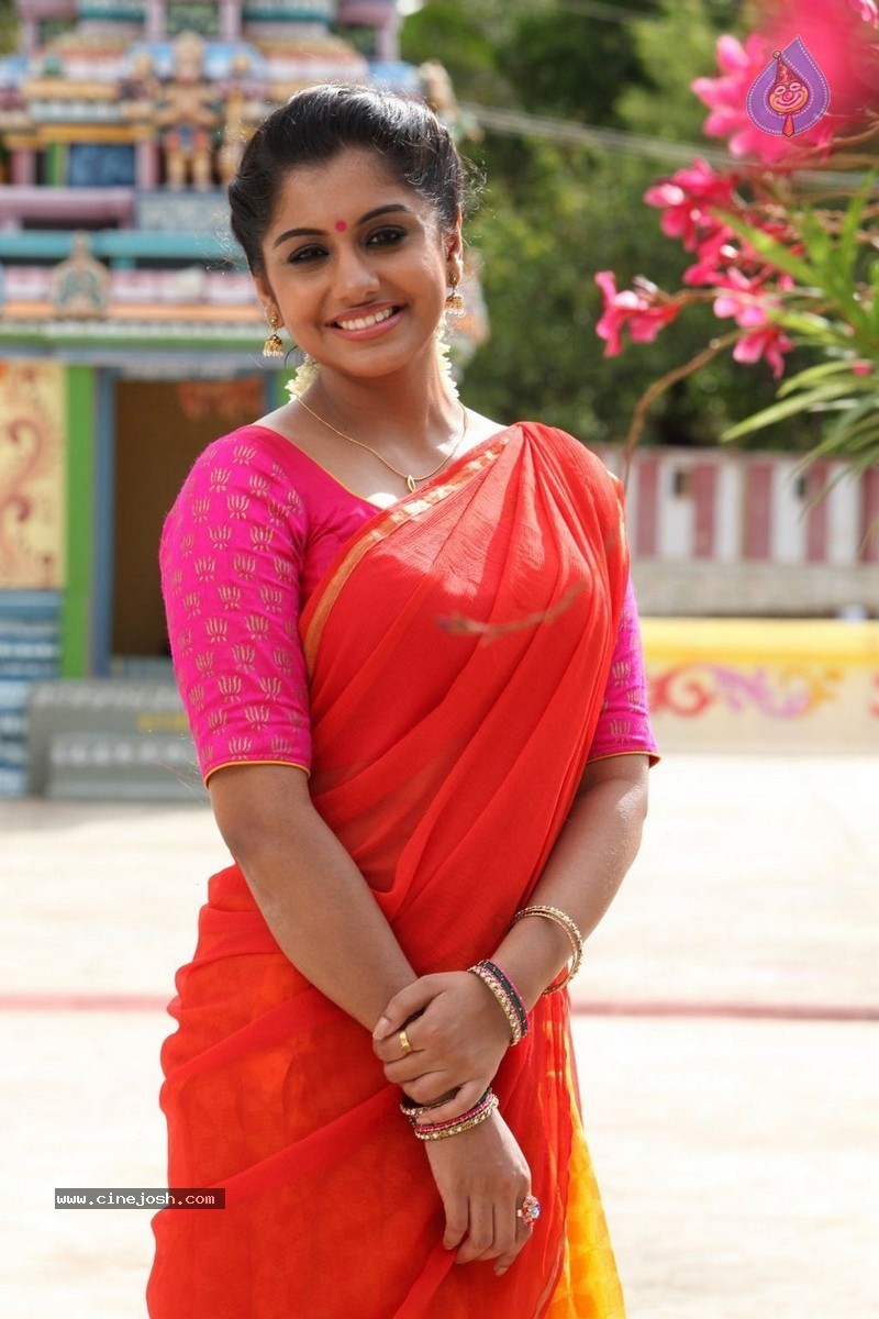 Sandamarutham Tamil Movie Pics - 27 / 33 photos