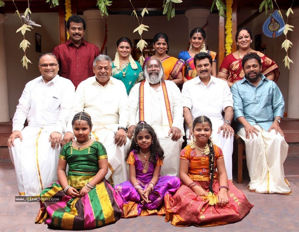 Sandamarutham Tamil Movie Stills - 23 / 49 photos