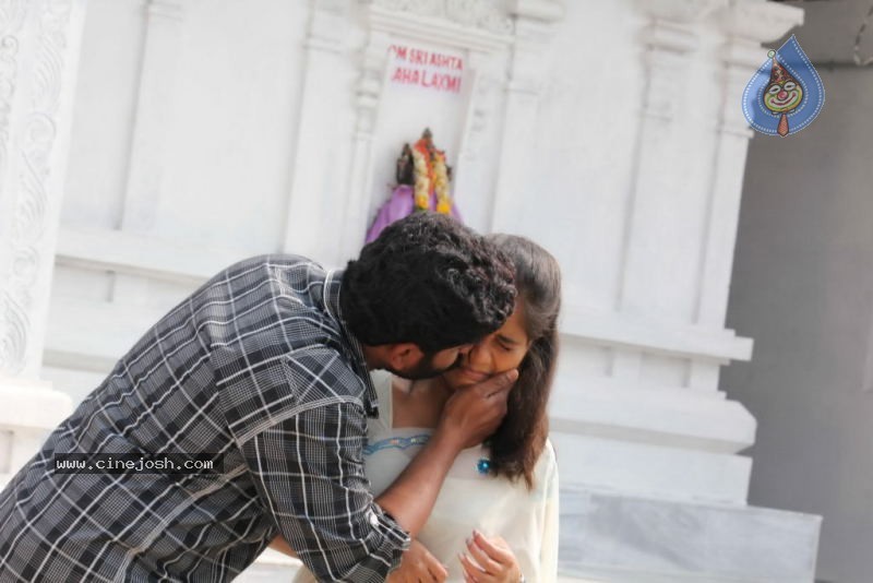 Santhosh Parlawar Jathara Movie Stills - 13 / 33 photos