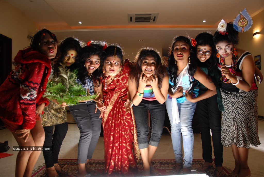 Saradaga Ammaitho Movie New Stills - 31 / 121 photos