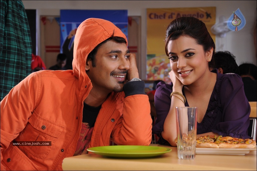 Saradaga Ammaitho Stills and Walls - 43 / 56 photos