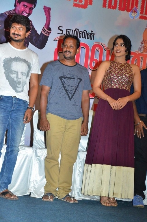 Saravanan Iruka Bayamen Tamil Movie Success Meet - 27 / 42 photos