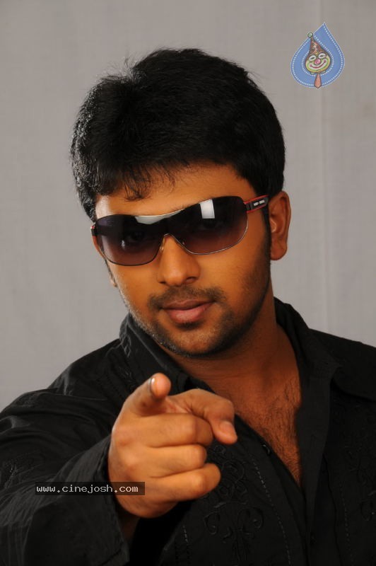 Sare Nee Ishtam Movie Stills - 16 / 45 photos