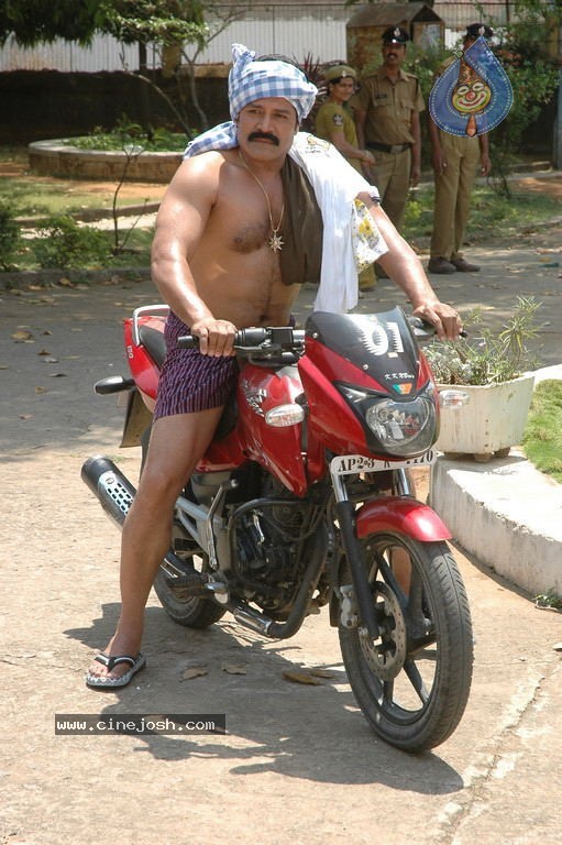 Sarkar Gunda Movie Stills - 18 / 67 photos