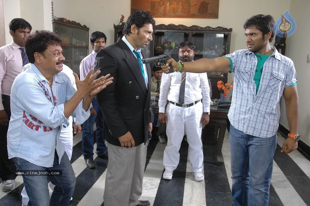 Sarkar Gunda Movie Stills - 26 / 67 photos