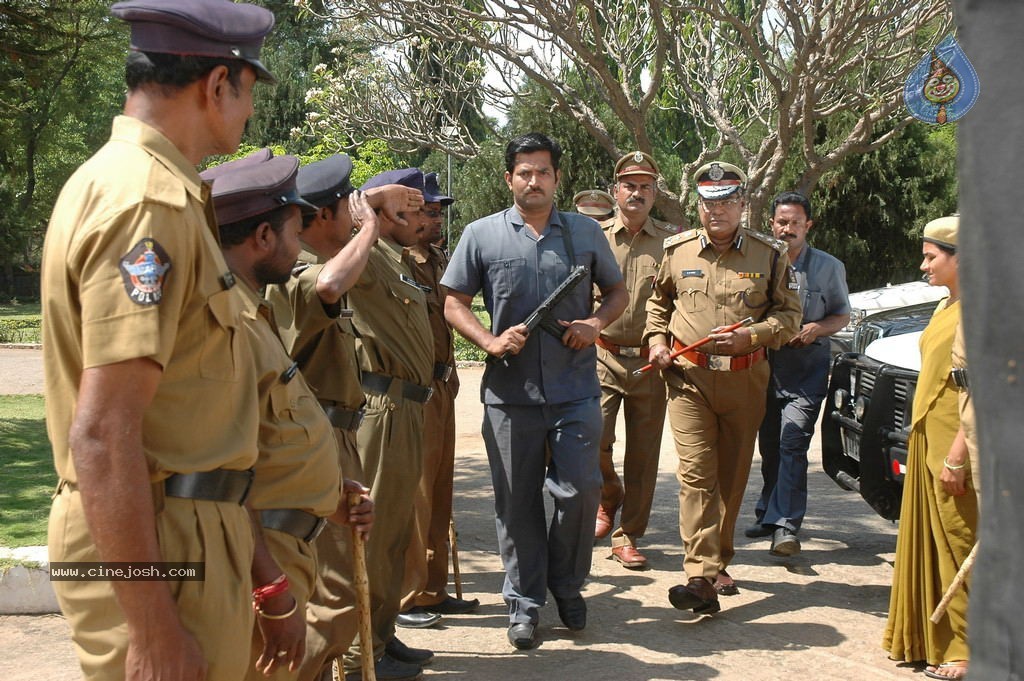 Sarkar Gunda Movie Stills - 51 / 67 photos