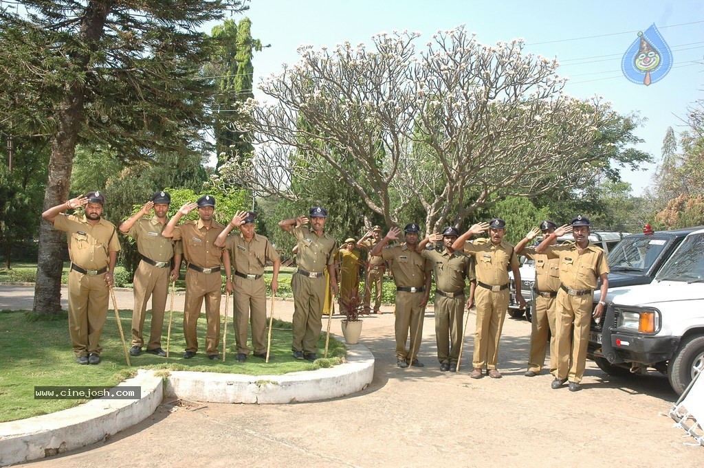 Sarkar Gunda Movie Stills - 66 / 67 photos