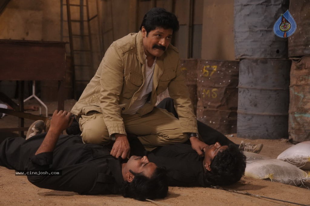 Sarkar Gunda Movie Wallpapers - 35 / 56 photos