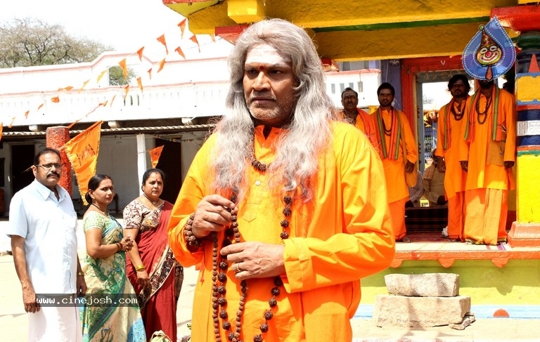 Sarovaram Movie Stills n Posters - 6 / 20 photos