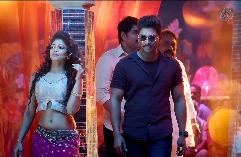 Sarrainodu Movie Photos - 9 / 19 photos