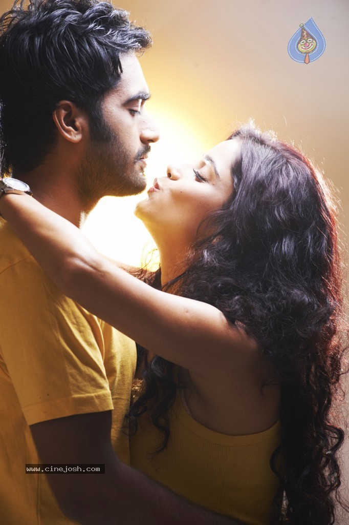 Sattam Oru Iruttarai Tamil Movie New Stills - 62 / 63 photos