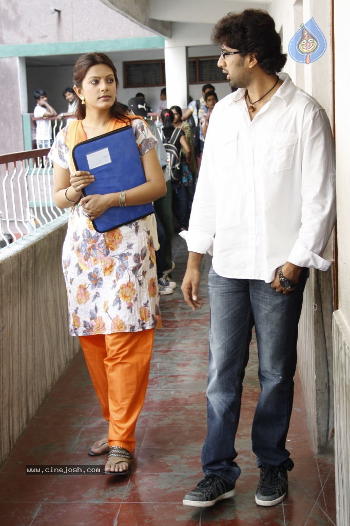 Satyagrahi Movie Stills - 17 / 30 photos