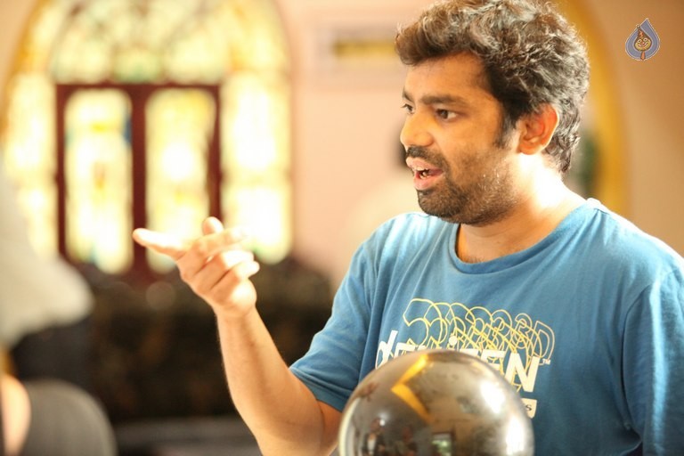 Seesa Movie Posters and Photos - 22 / 37 photos