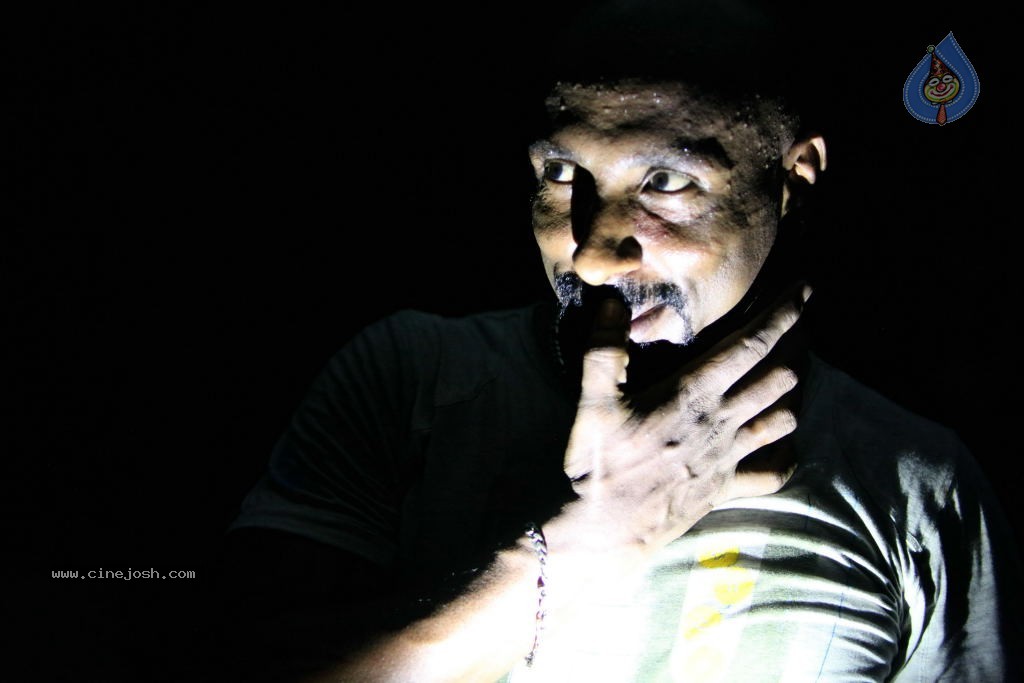 Seesa Movie Stills and Posters - 10 / 53 photos