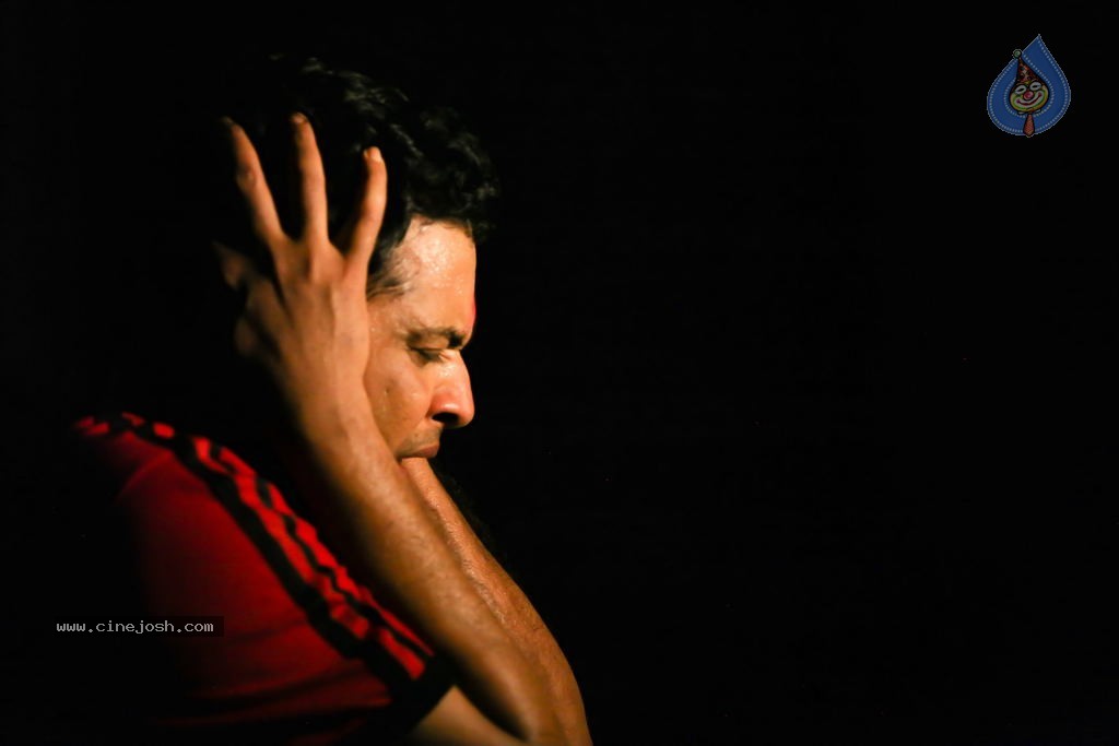 Seesa Movie Stills and Posters - 17 / 53 photos