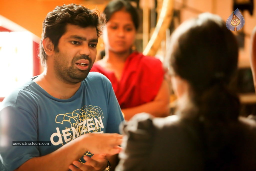 Seesa Movie Stills and Posters - 23 / 53 photos