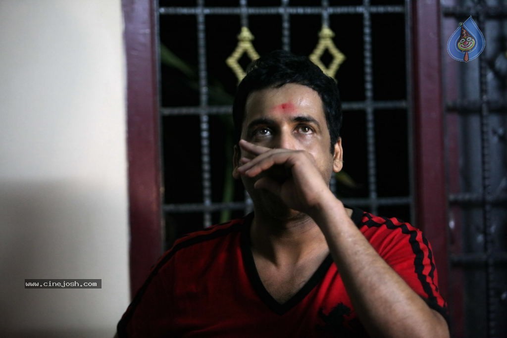 Seesa Movie Stills and Posters - 35 / 53 photos