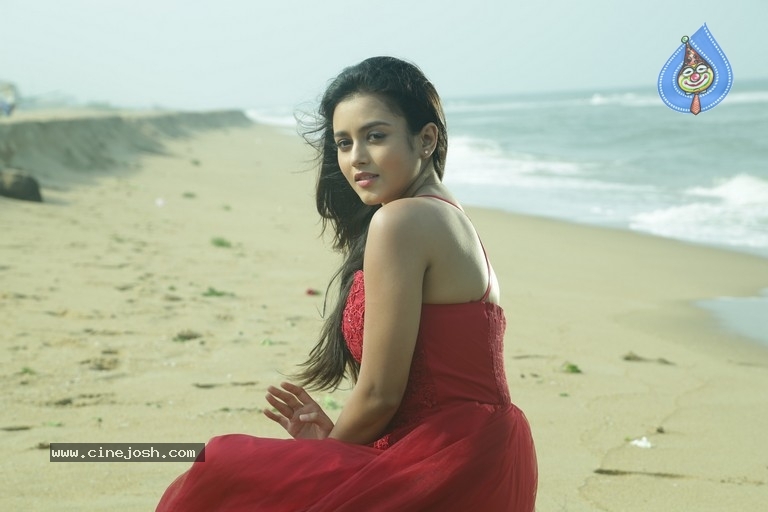 Semma Botha Aagathey Movie Stills - 19 / 26 photos