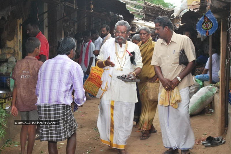 Sengathu Bhoomiyile Tamil Movie Stills - 52 / 106 photos