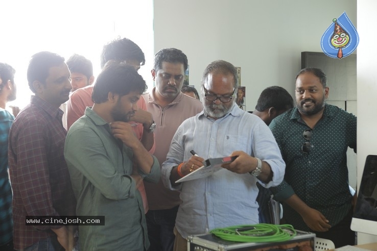 Senior Director Singeetham  At Vallidhari Madhya Movie Sets - 26 / 35 photos