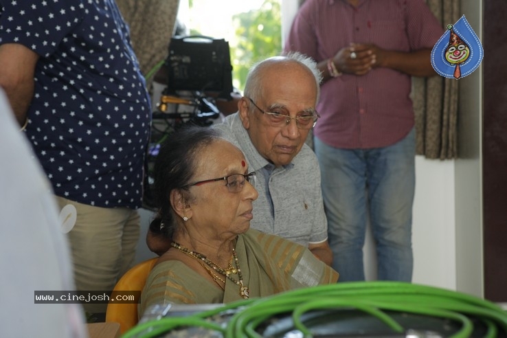 Senior Director Singeetham  At Vallidhari Madhya Movie Sets - 31 / 35 photos
