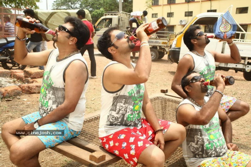 Seniors Malayalam Movie Stills - 12 / 50 photos