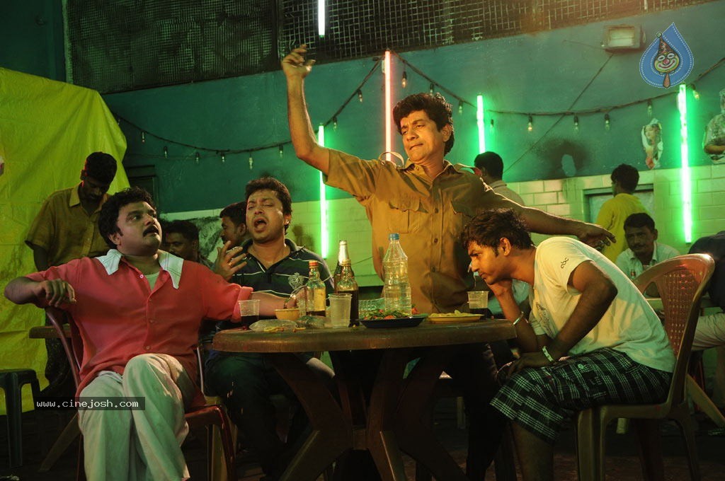 Shivani Tamil Movie Stills - 16 / 96 photos