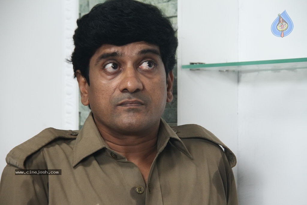 Shivani Tamil Movie Stills - 18 / 96 photos