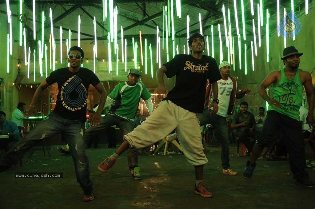 Shivani Tamil Movie Stills - 21 / 96 photos