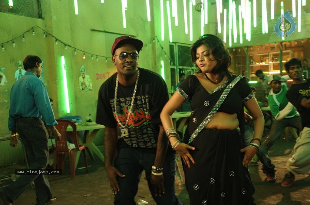 Shivani Tamil Movie Stills - 48 / 96 photos