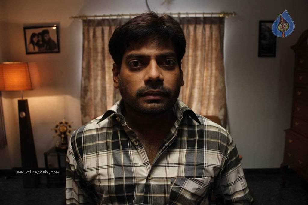 Shivani Tamil Movie Stills - 64 / 96 photos