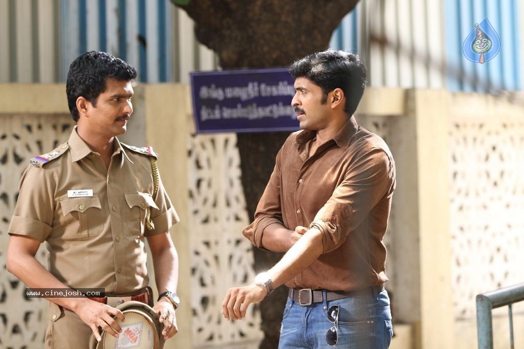 Sigaram Thodu Tamil Movie New Stills - 34 / 49 photos