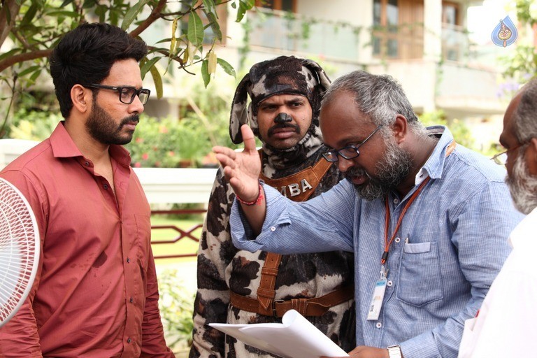 Simba Tamil Movie Photos - 8 / 28 photos