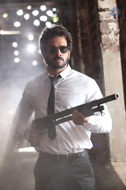 Simba Tamil Movie Photos - 22 / 28 photos