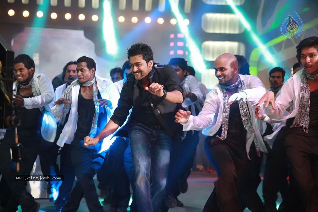 Singam Movie Stills - 20 / 38 photos