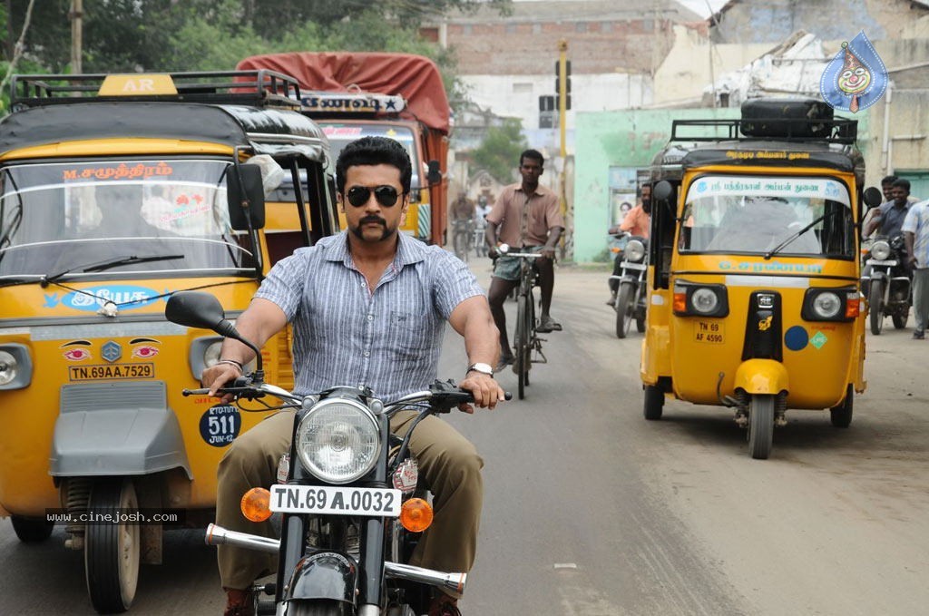 Singam Movie Stills - 27 / 38 photos