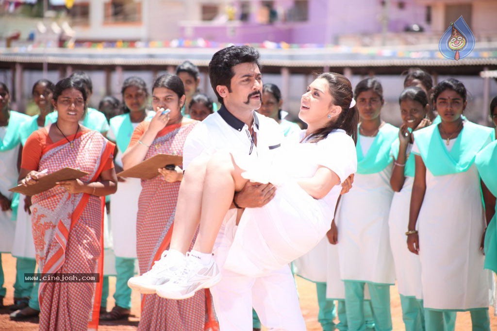 Singam Movie Stills - 30 / 38 photos