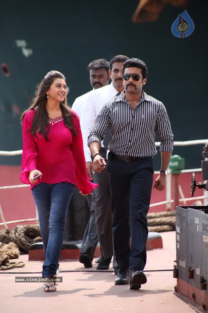Singam Movie Stills and Wallpapers - 34 / 149 photos