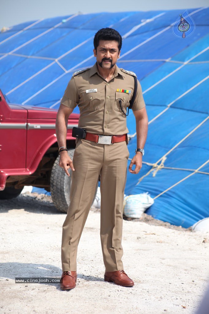 Singam Movie Stills and Wallpapers - 40 / 149 photos