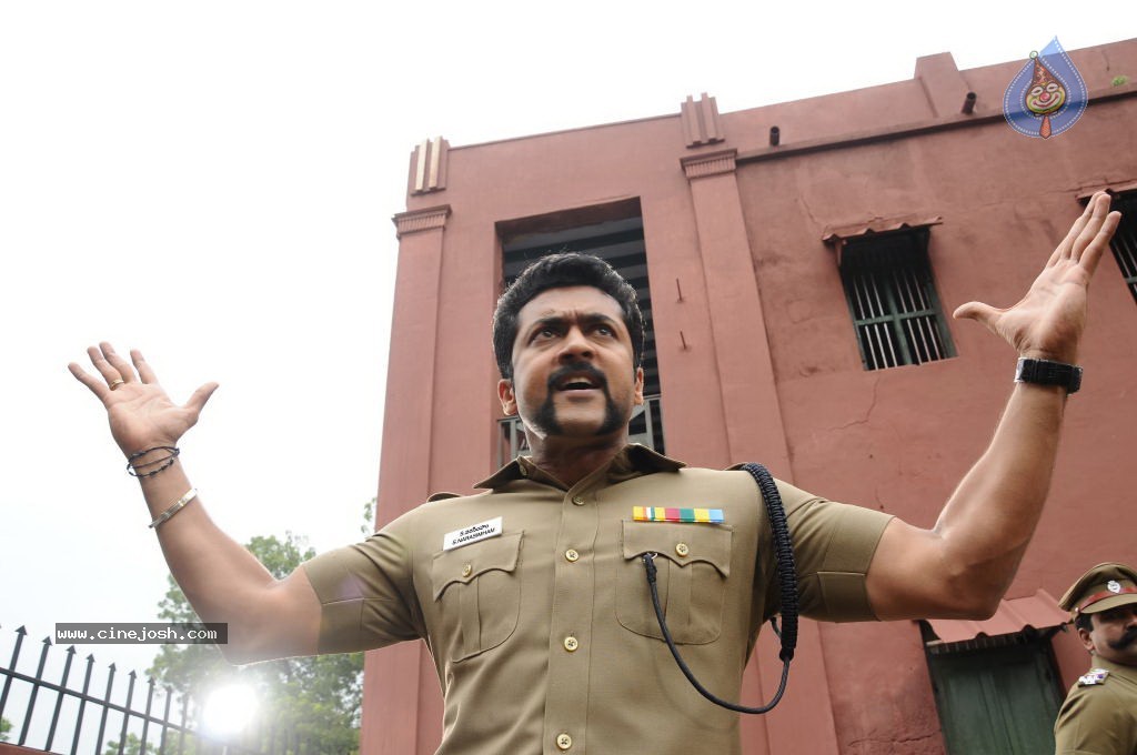Singam Movie Stills and Wallpapers - 73 / 149 photos