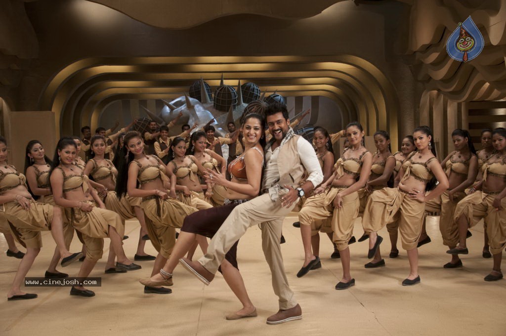 Singam Movie Stills and Wallpapers - 114 / 149 photos